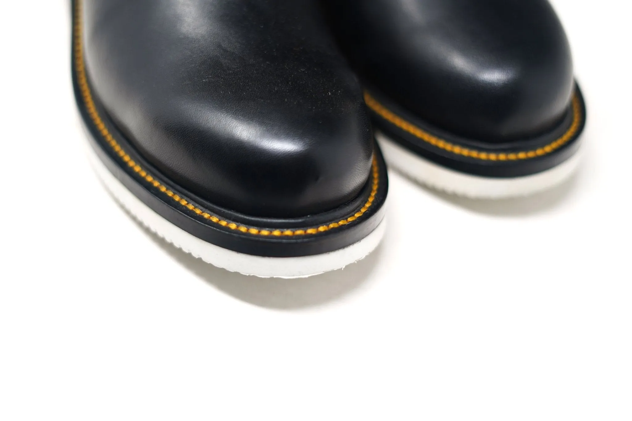 Señor Boot Black