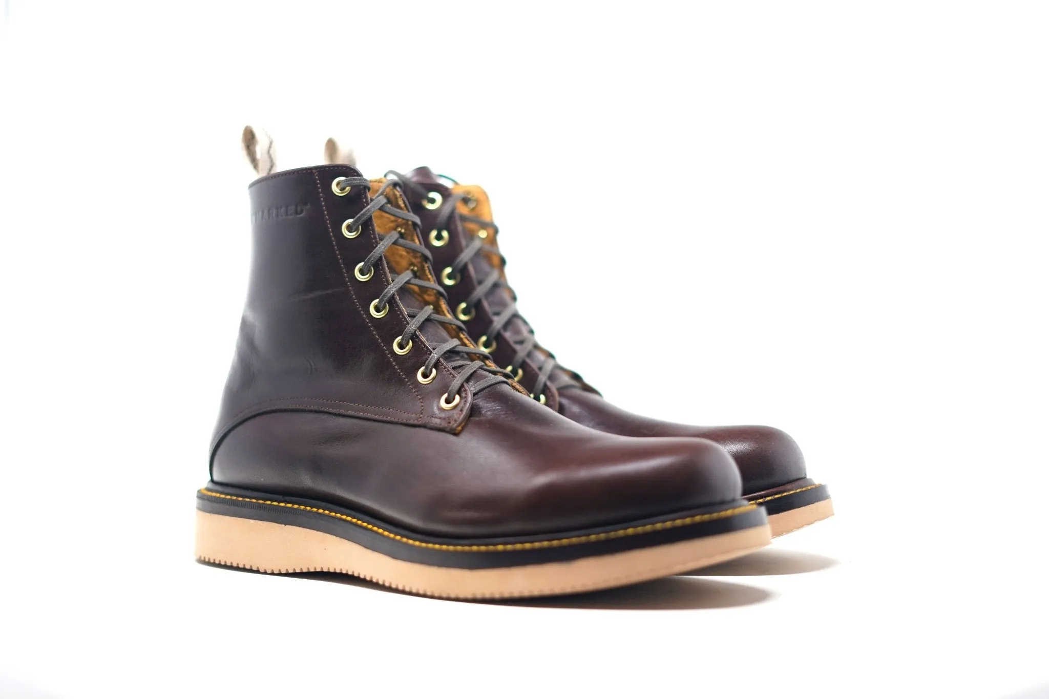 Señor Boot Brown